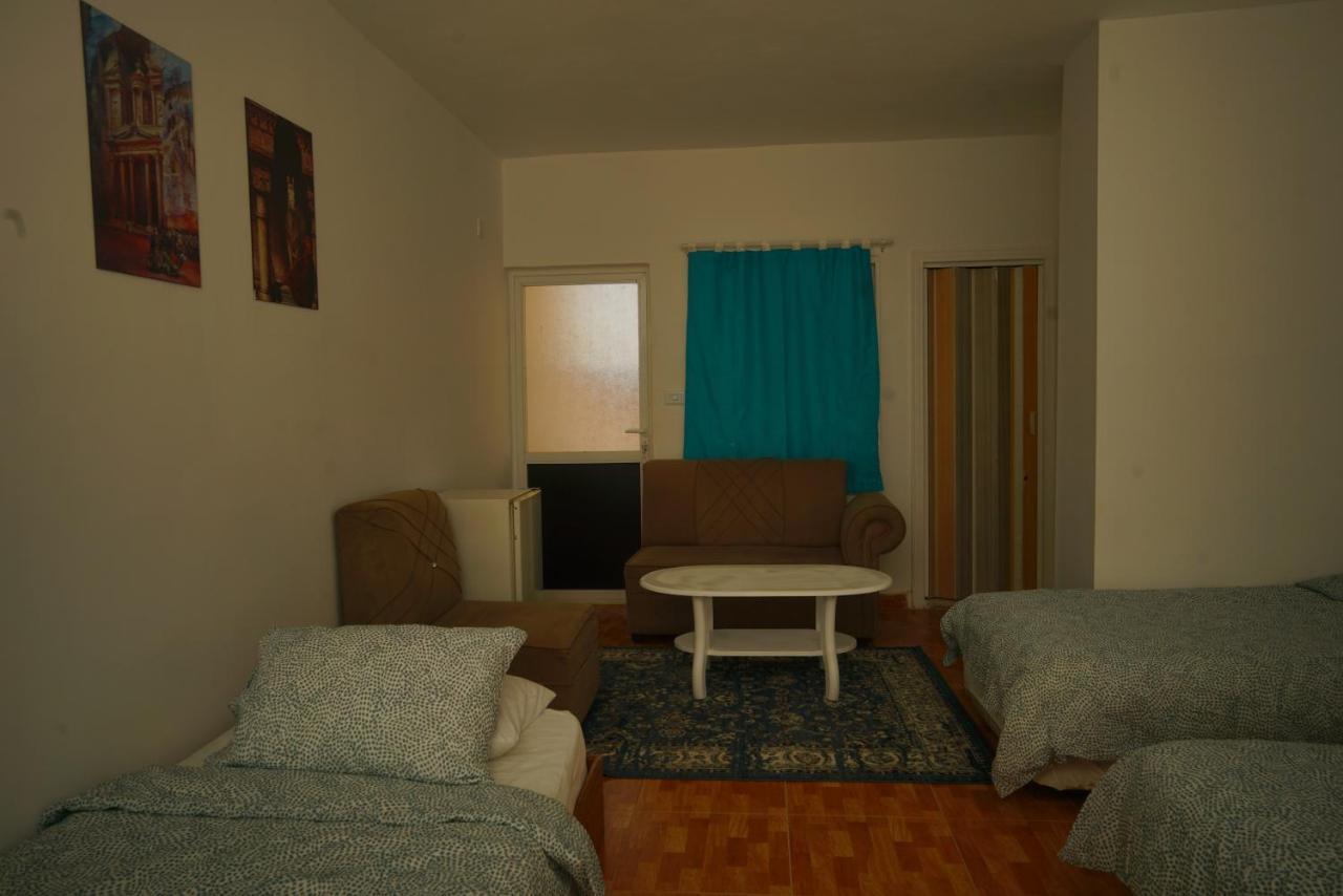 וואדי מוסא Petra Main Gate Studios מראה חיצוני תמונה
